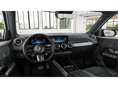 New 2026 Mercedes-Benz GLB 35 AMG 4MATIC image 4