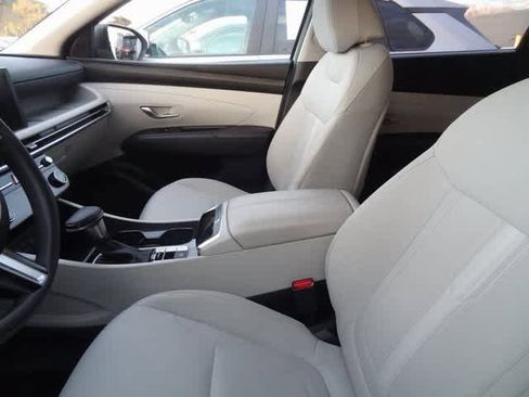 Used 2025 Hyundai Tucson SEL image 8