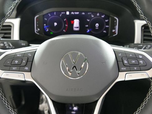 Used 2023 Volkswagen Atlas SEL AWD/4WD image 15
