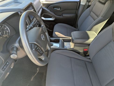 Used 2023 Nissan Frontier SV image 20