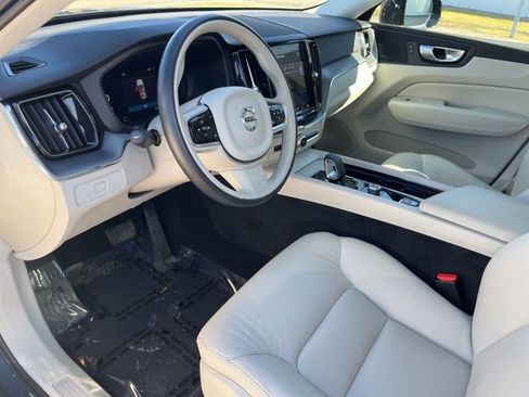 Used 2024 Volvo XC60 B5 Core w/ Protection Package Premier image 20