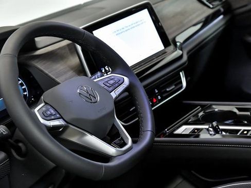 New 2026 Volkswagen Atlas SEL Premium R-Line AWD/4WD image 11
