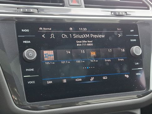 Used 2021 Volkswagen Tiguan SE R-Line image 18