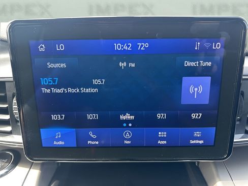 Used 2022 Ford Explorer XLT w/ Equipment Group 202A image 18