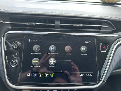 Used 2023 Chevrolet Bolt EUV Premier image 19