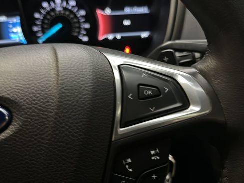 Used 2016 Ford Fusion SE w/ Equipment Group 202A AWD/4WD image 28