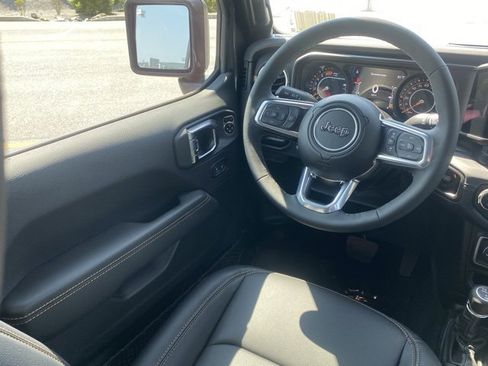New 2025 Jeep Wrangler Sahara image 34
