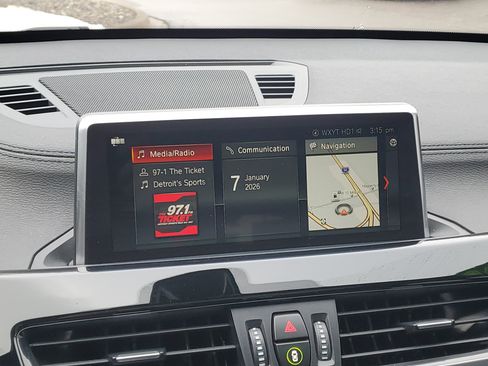 Used 2021 BMW X1 xDrive28i w/ Premium Package image 19