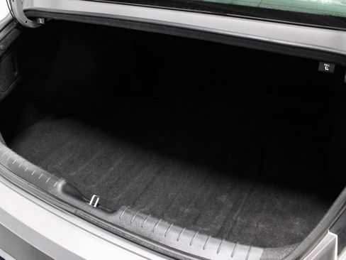 Used 2024 Hyundai Elantra SEL FWD image 13