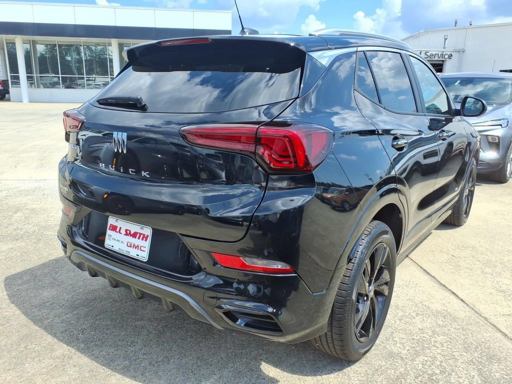 New 2026 Buick Encore GX Sport Touring w/ Comfort Package FWD image 7