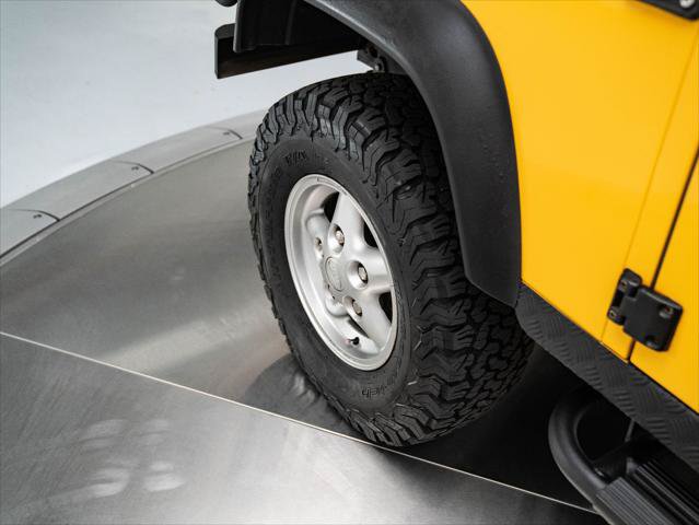 Used 1995 Land Rover Defender 90 AWD/4WD image 11