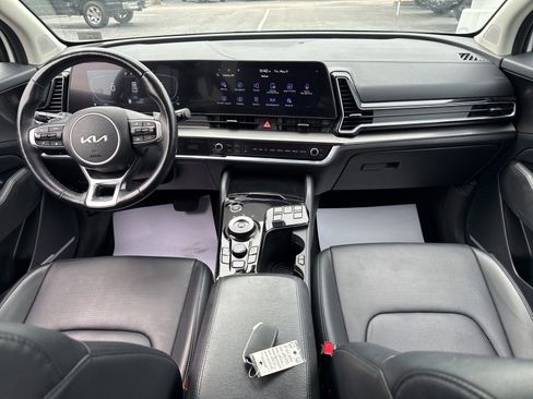 Used 2023 Kia Sportage EX AWD/4WD image 25