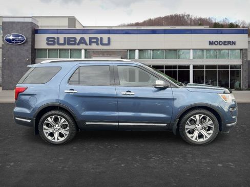 Used 2018 Ford Explorer Platinum AWD/4WD image 4