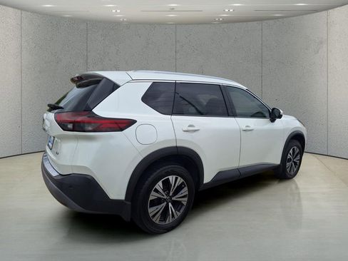 Used 2021 Nissan Rogue SV w/ Premium Package FWD image 5