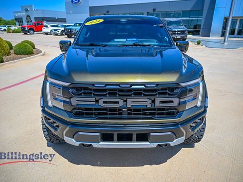 Used 2018 Ford F150 Raptor w/ Equipment Group 802A Luxury AWD/4WD image 2