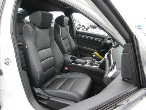 Used 2018 Honda Accord Sport image 22