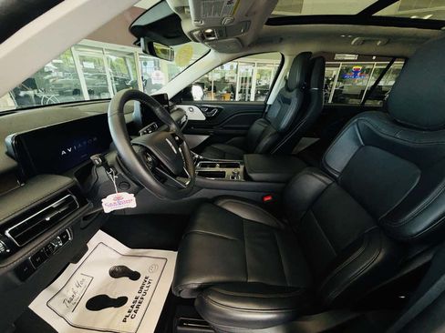 Used 2026 Lincoln Aviator Reserve AWD/4WD image 29