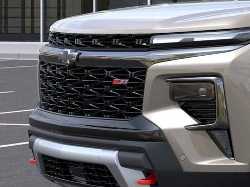 New 2026 Chevrolet Traverse Z71 w/ Enhanced Driving Package image 13