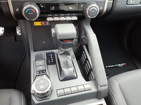 Certified 2024 Toyota Tacoma TRD Sport w/ TRD Sport Upgrade Package image 22