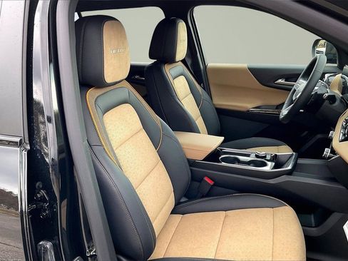 New 2026 Chevrolet Equinox ACTIV w/ Convenience Package III image 11