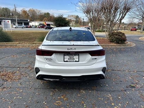 Used 2023 Kia Forte GT-Line w/ GT-Line Premium Package image 7