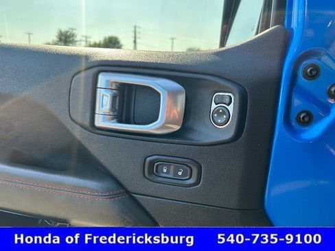 Used 2024 Jeep Wrangler Unlimited Rubicon w/ Safety Group AWD/4WD image 25