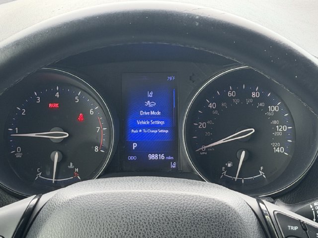 Used 2018 Toyota C-HR XLE FWD image 17