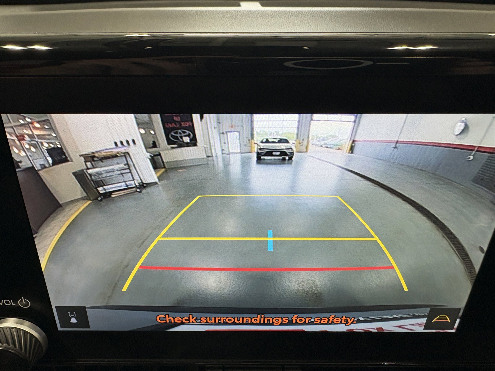 Used 2024 Toyota RAV4 LE AWD/4WD image 23