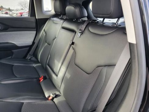 Used 2022 Jeep Compass Latitude image 14