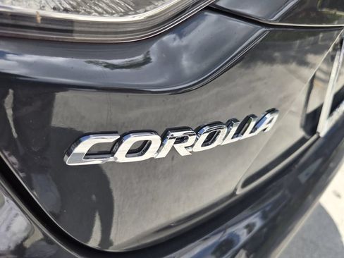 Used 2024 Toyota Corolla LE w/ LE Convenience Package FWD image 14
