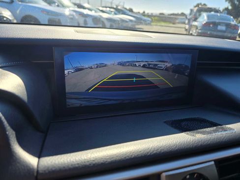 Used 2017 Lexus IS 200t image 28