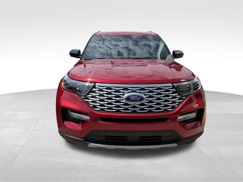 Certified 2023 Ford Explorer Platinum w/ Technology Package AWD/4WD image 6