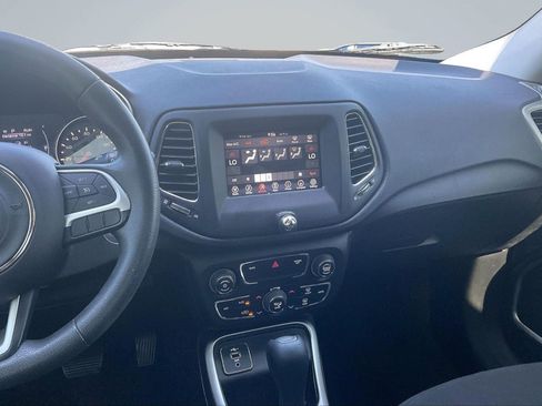 Used 2020 Jeep Compass Sport FWD image 6
