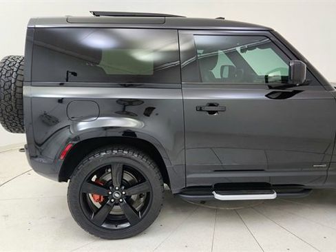 Used 2022 Land Rover Defender 90 X image 12