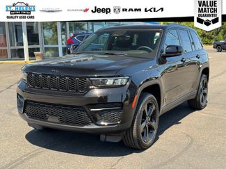 Certified 2025 Jeep Grand Cherokee Altitude AWD/4WD 360° Tour
