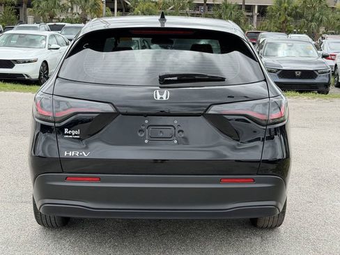 Used 2025 Honda HR-V LX image 6