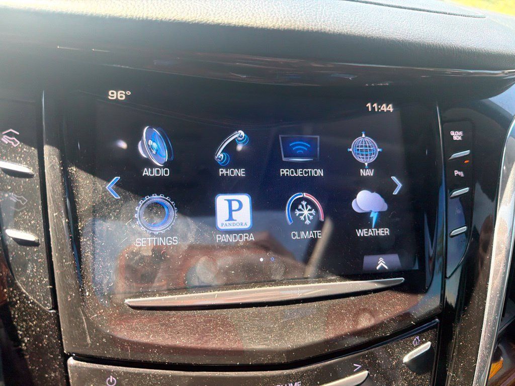 Used 2016 Cadillac Escalade Luxury RWD image 12