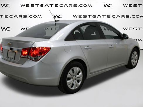 Used 2014 Chevrolet Cruze LS image 33