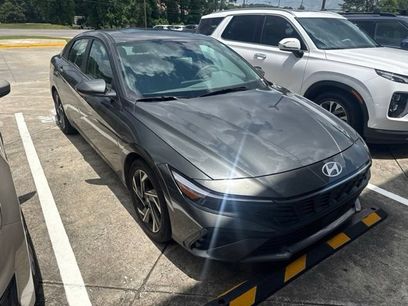 Certified 2024 Hyundai Elantra SEL w/ Convenience Package