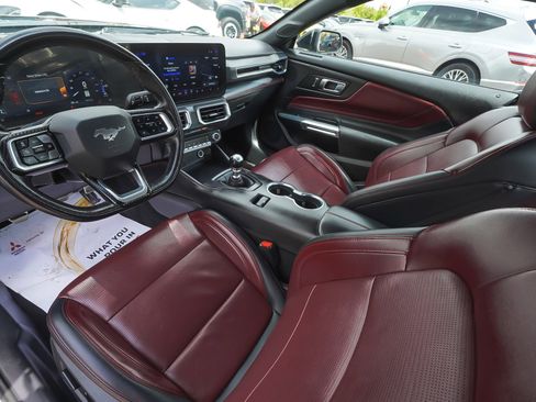 Used 2025 Ford Mustang GT Premium RWD image 14
