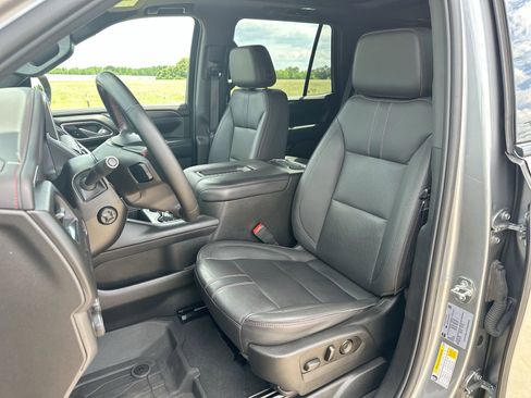 Used 2023 Chevrolet Tahoe RST w/ Luxury Package AWD/4WD image 11