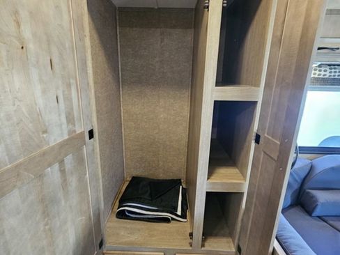 Used 2015 Mercedes-Benz Sprinter 3500 image 13