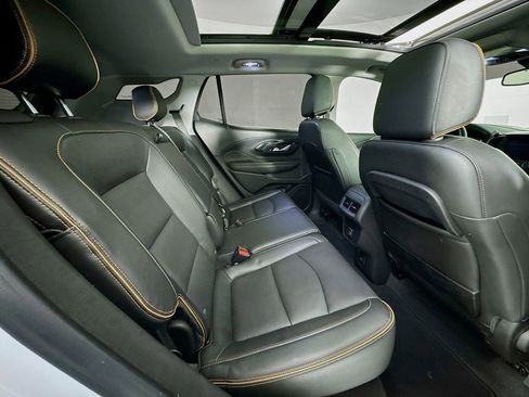 Used 2022 GMC Terrain AT4 w/ Infotainment Package II image 39