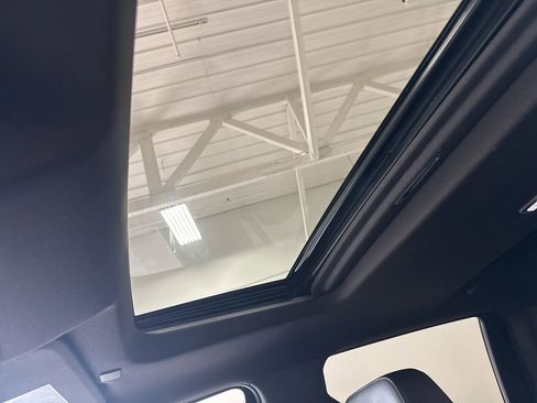 Used 2020 GMC Sierra 1500 Denali w/ Technology Package image 12