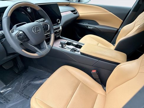 Used 2024 Lexus RX 350 Premium w/ Convenience Package image 10