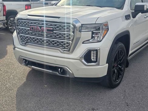 Used 2020 GMC Sierra 1500 Denali w/ Denali Ultimate Package AWD/4WD image 11
