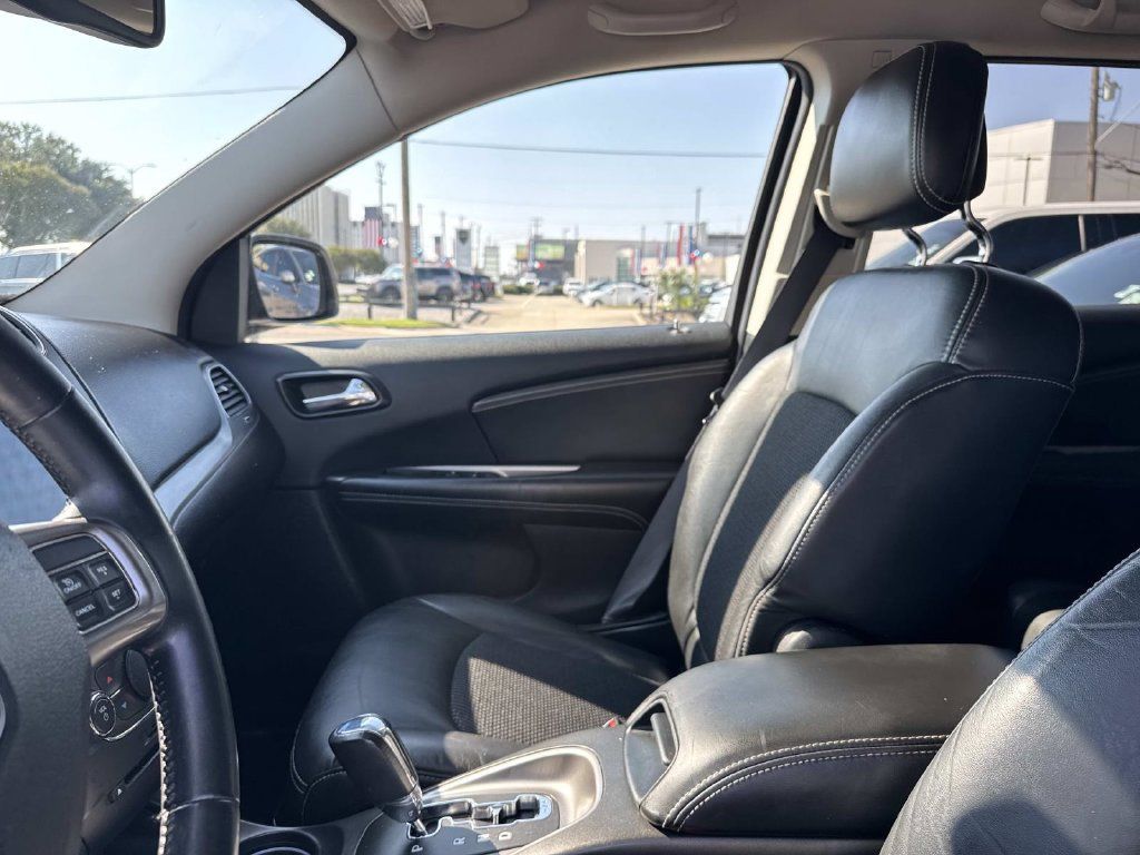 Used 2016 Dodge Journey Crossroad FWD image 15