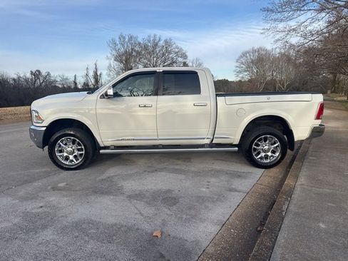 Used 2017 RAM 2500 Limited image 4