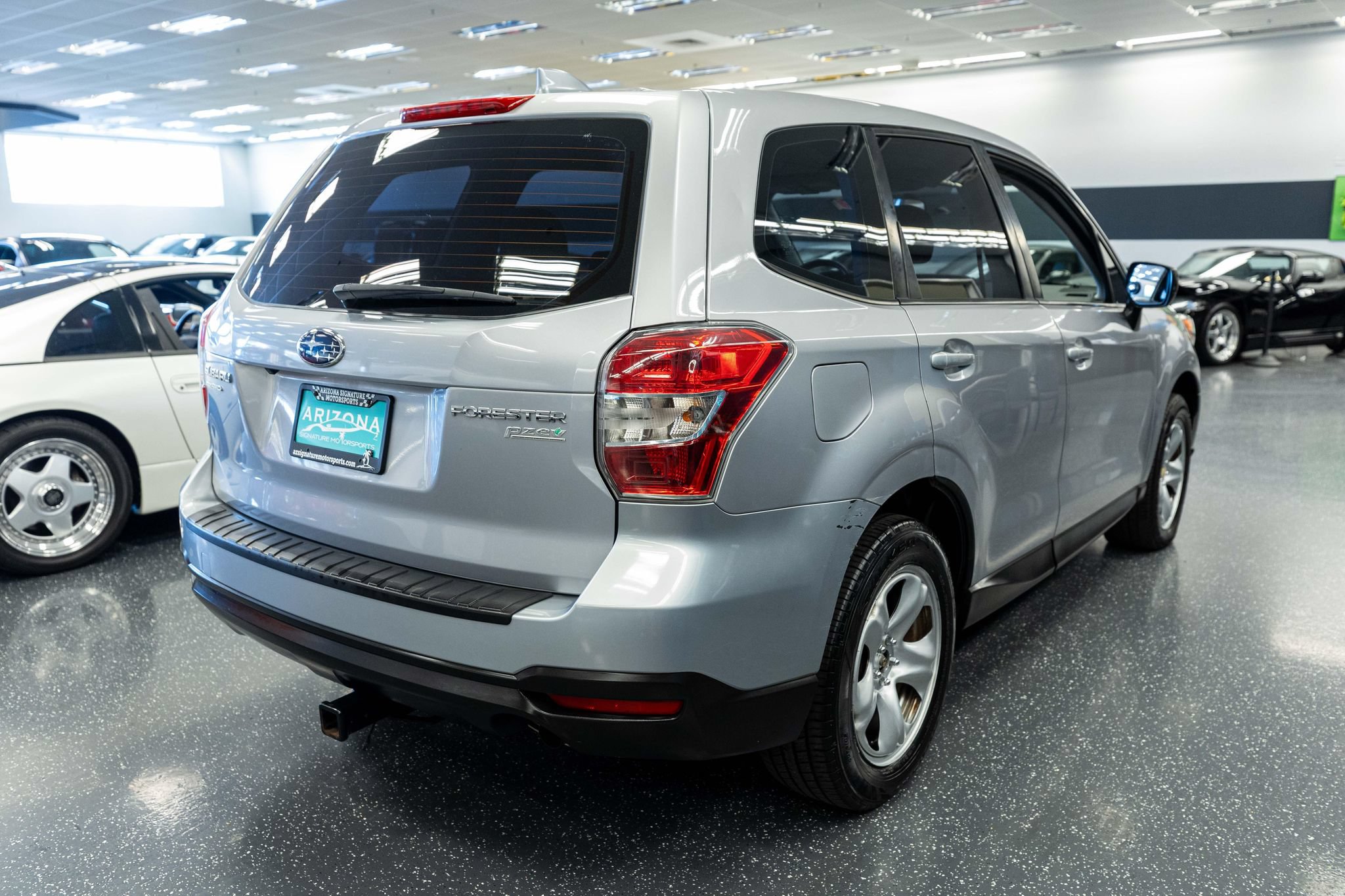 Used 2016 Subaru Forester 2.5i AWD/4WD image 6