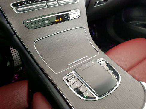 Used 2022 Mercedes-Benz GLC 300 4MATIC image 47